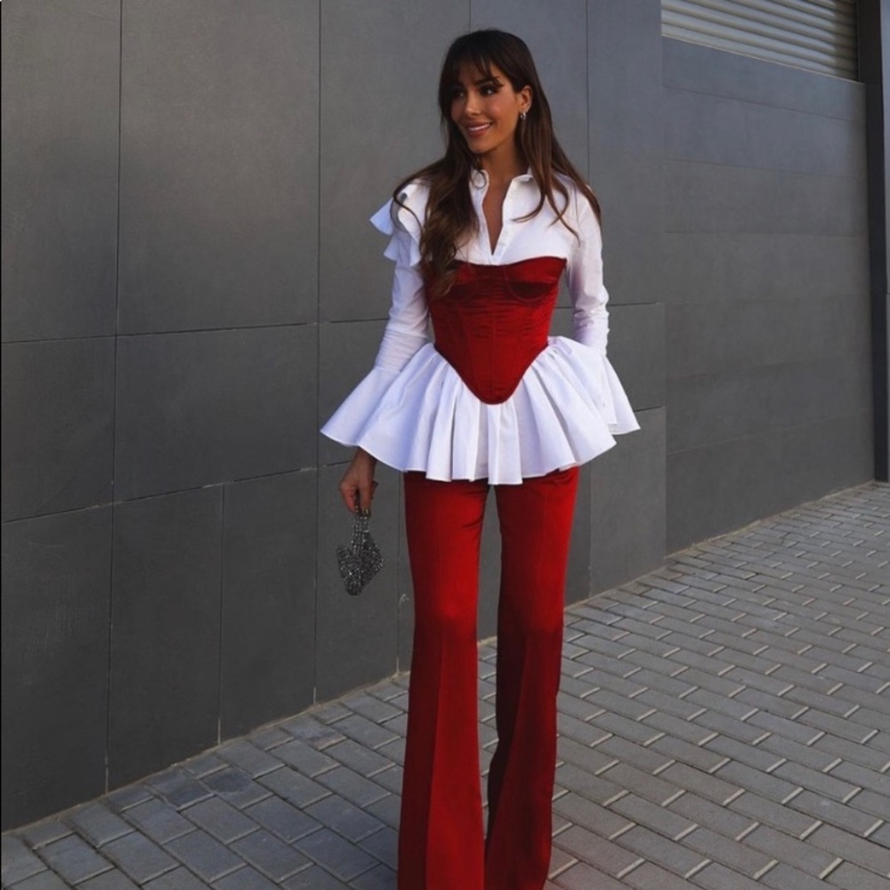Blogger Fav Zara Red Satin Bustier
Red | 7749/202